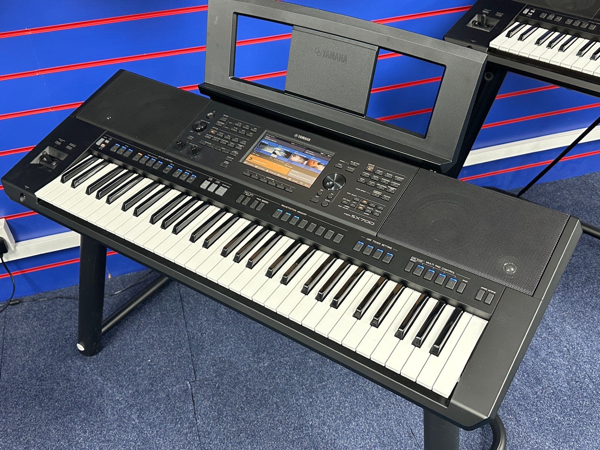 Yamaha PSR SX700 - Centrum muzyczne AllensYamaha PSR SX700 - Centrum muzyczne Allens  