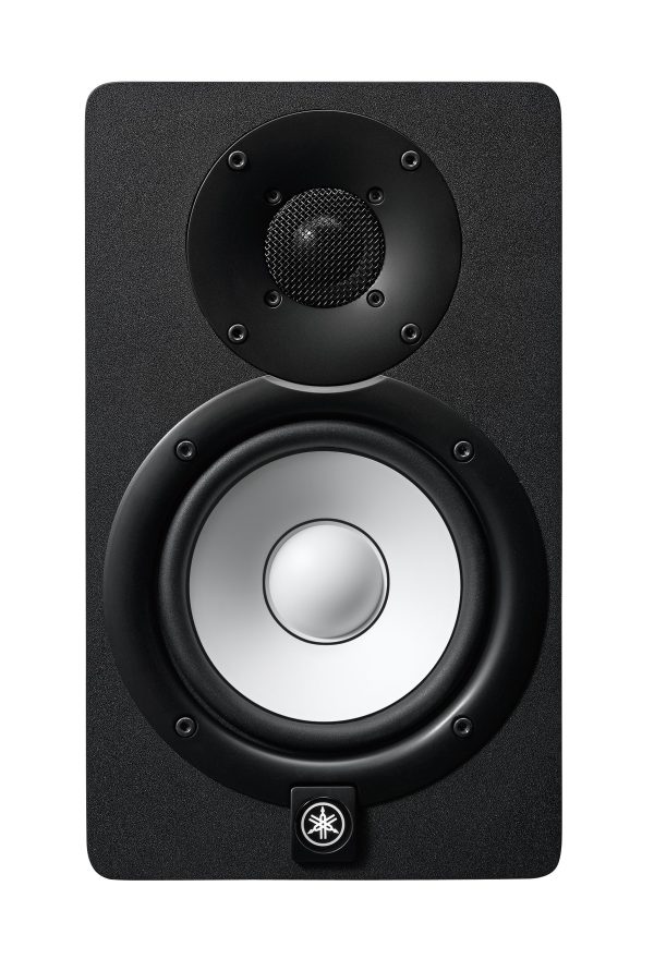 New Yamaha HS5 powered speaker